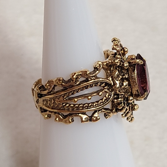 Vintage 18K HGE Amethyst Ring - Picture 5 of 5